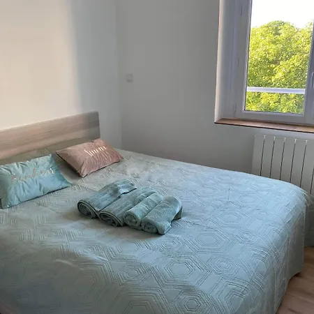 Au Vallon Notre Dame, T2 Entierement Renove Apartment *