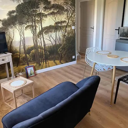 Apartment Au Vallon Notre Dame, T2 Entierement Renove